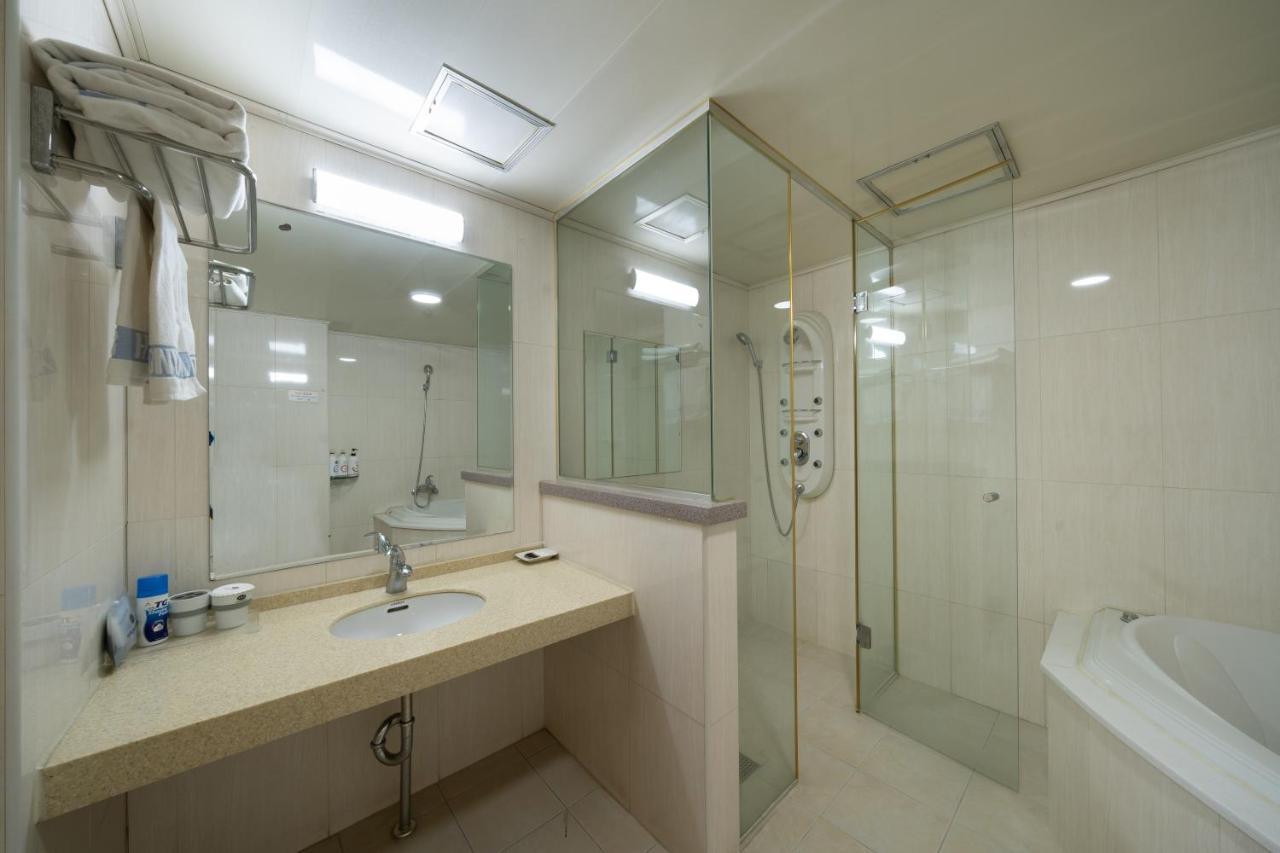 Symphony Hotel Suwon Extérieur photo