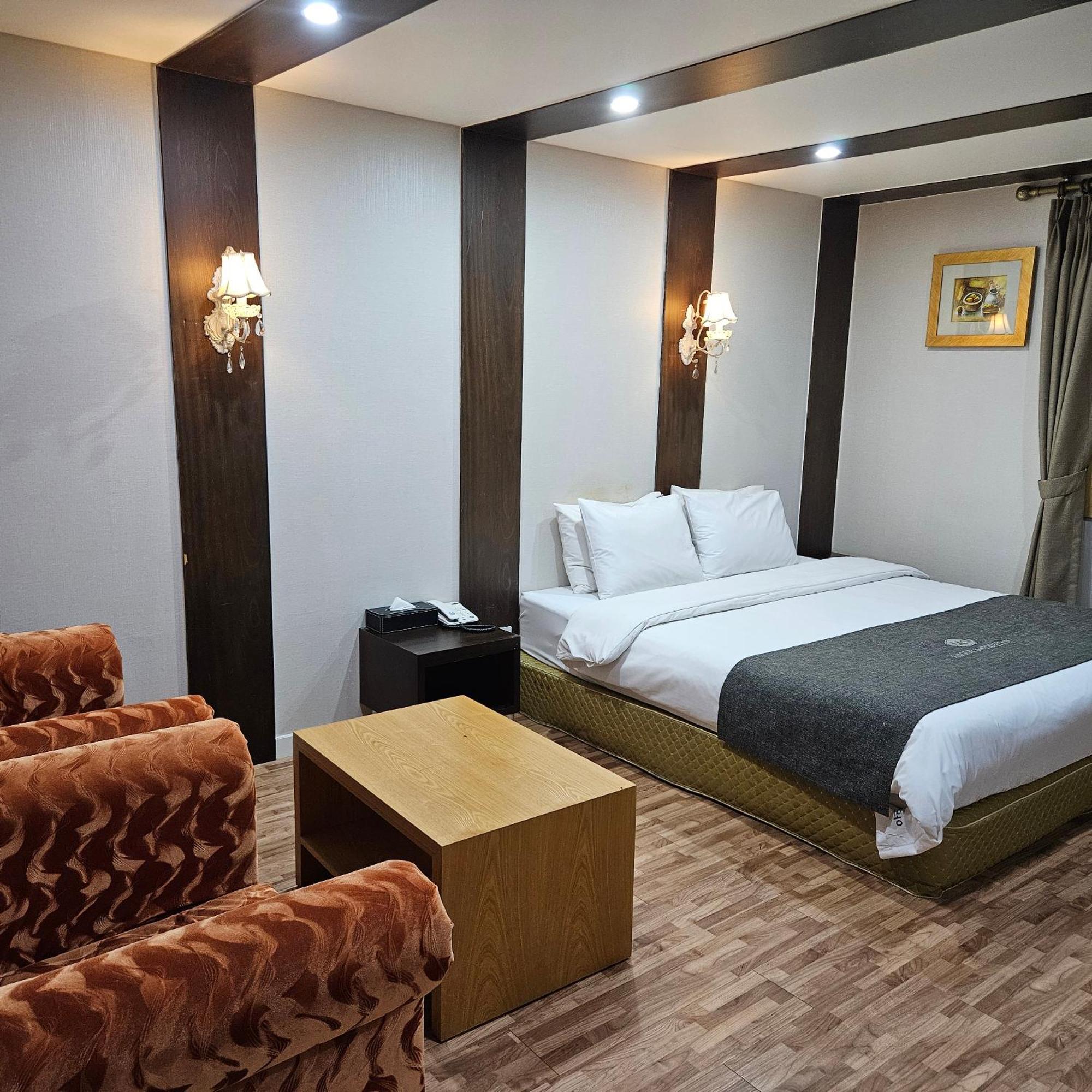 Symphony Hotel Suwon Extérieur photo