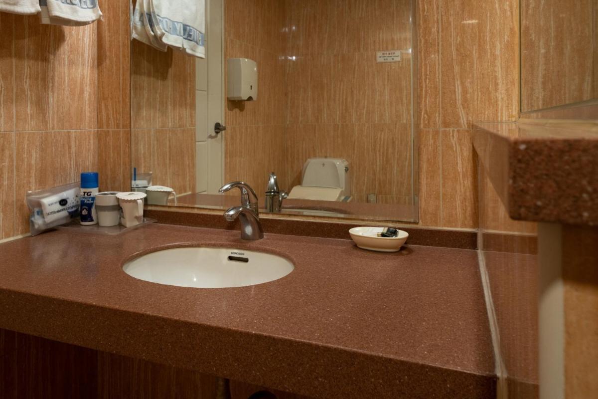 Symphony Hotel Suwon Extérieur photo